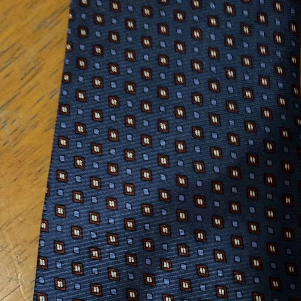 NWT Silk Blue Patterned Tie